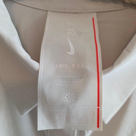 Women's Nike Beige Dri-Fit Casual Button Down Shirt L NWOT - Picture 7 of 9